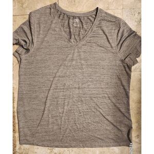 A27  Athletic Works t shirt